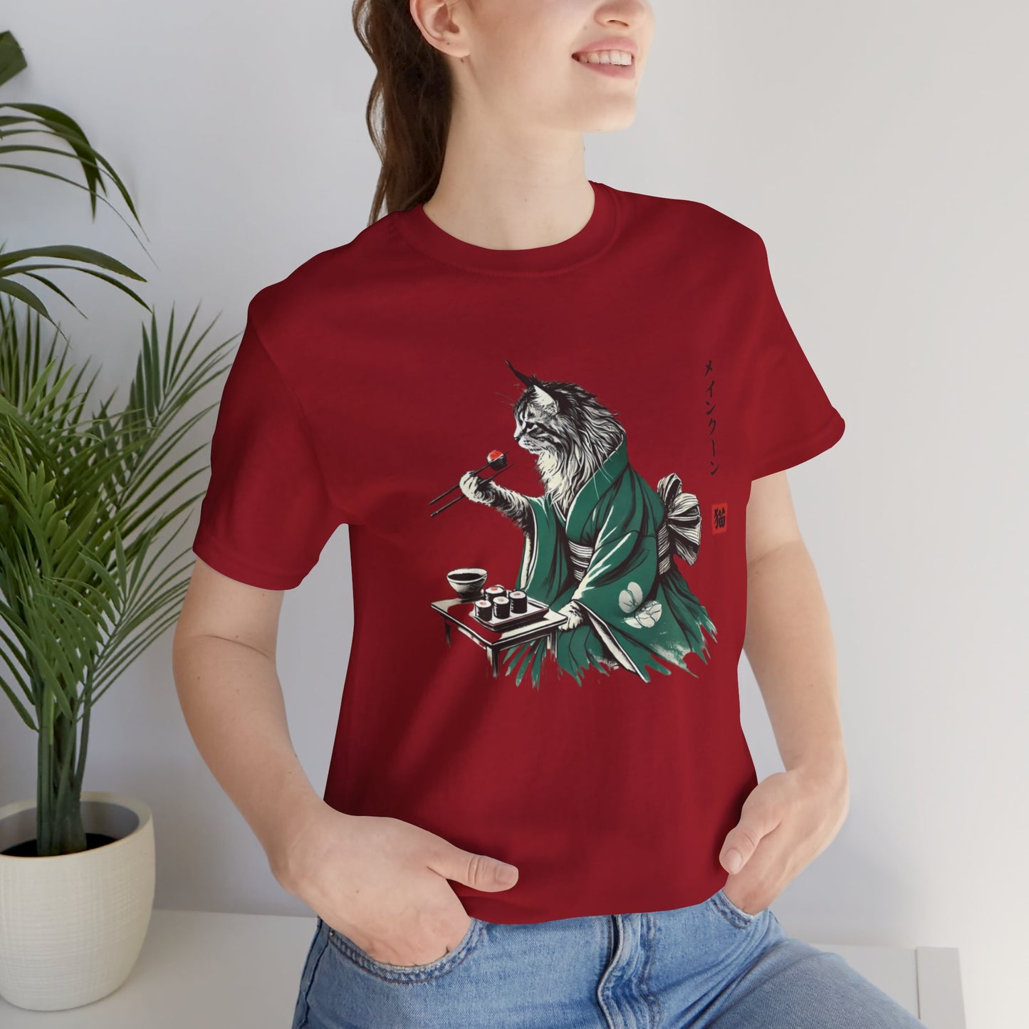 Maine Coon Eating Sushi - T-Shirt