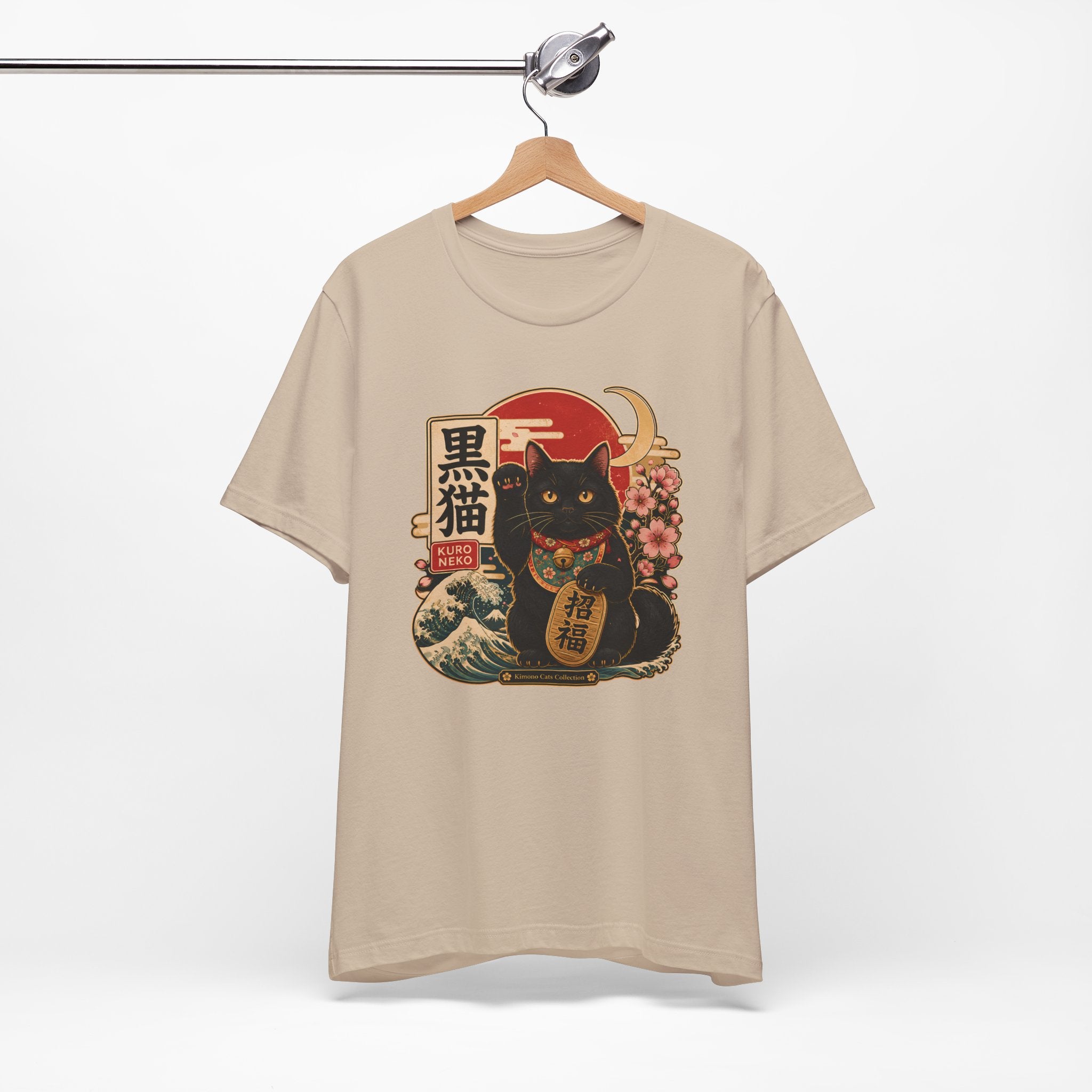 Black Maneki Neko T-Shirt — Lucky Cat Japanese Retro Graphic Tee