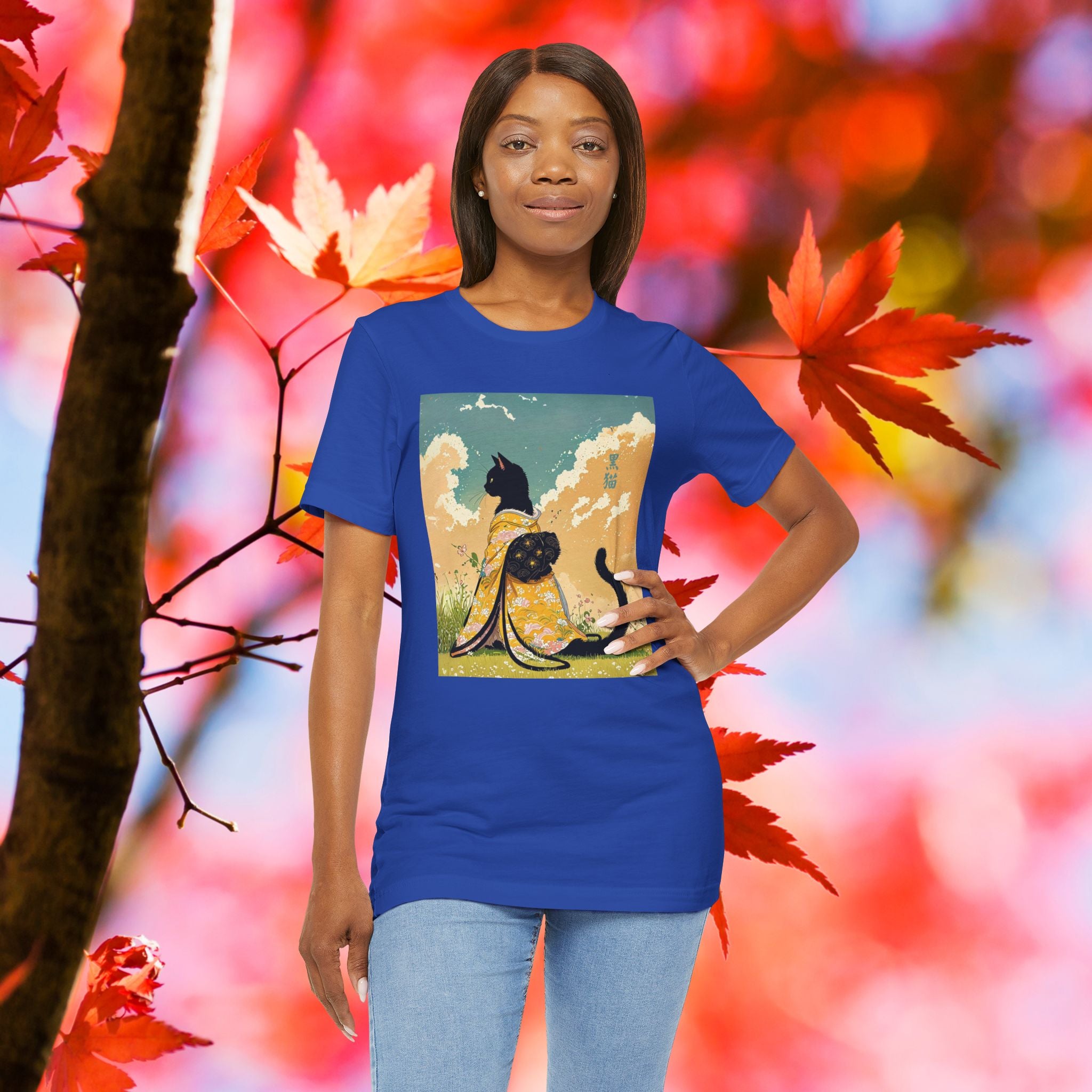 Japanese Black Kitty in Kimono, T-Shirt