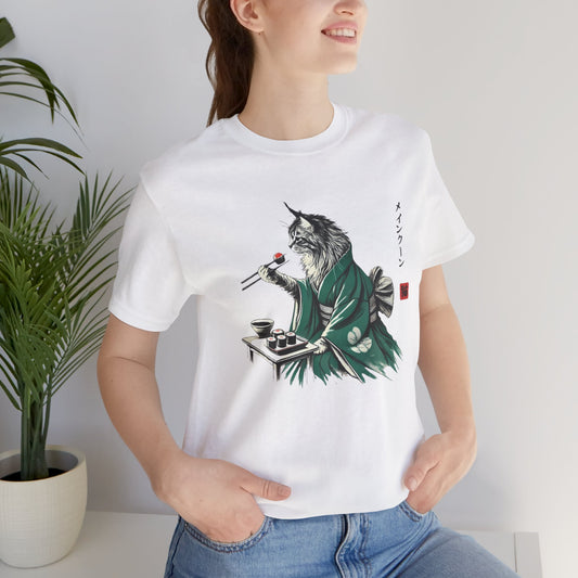 Maine Coon Eating Sushi - T-Shirt